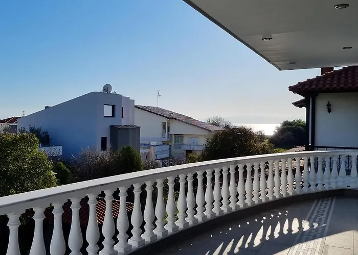 Blue Waves Apartment