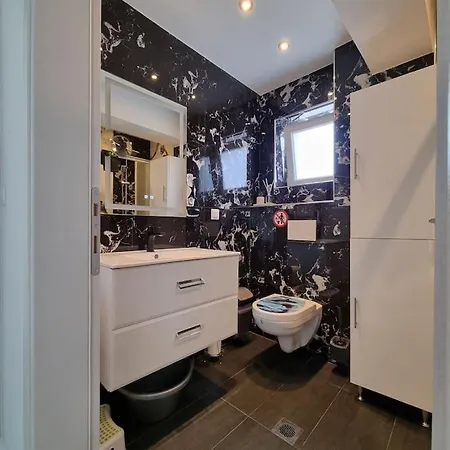 Blue Waves Nea Kallikrateia